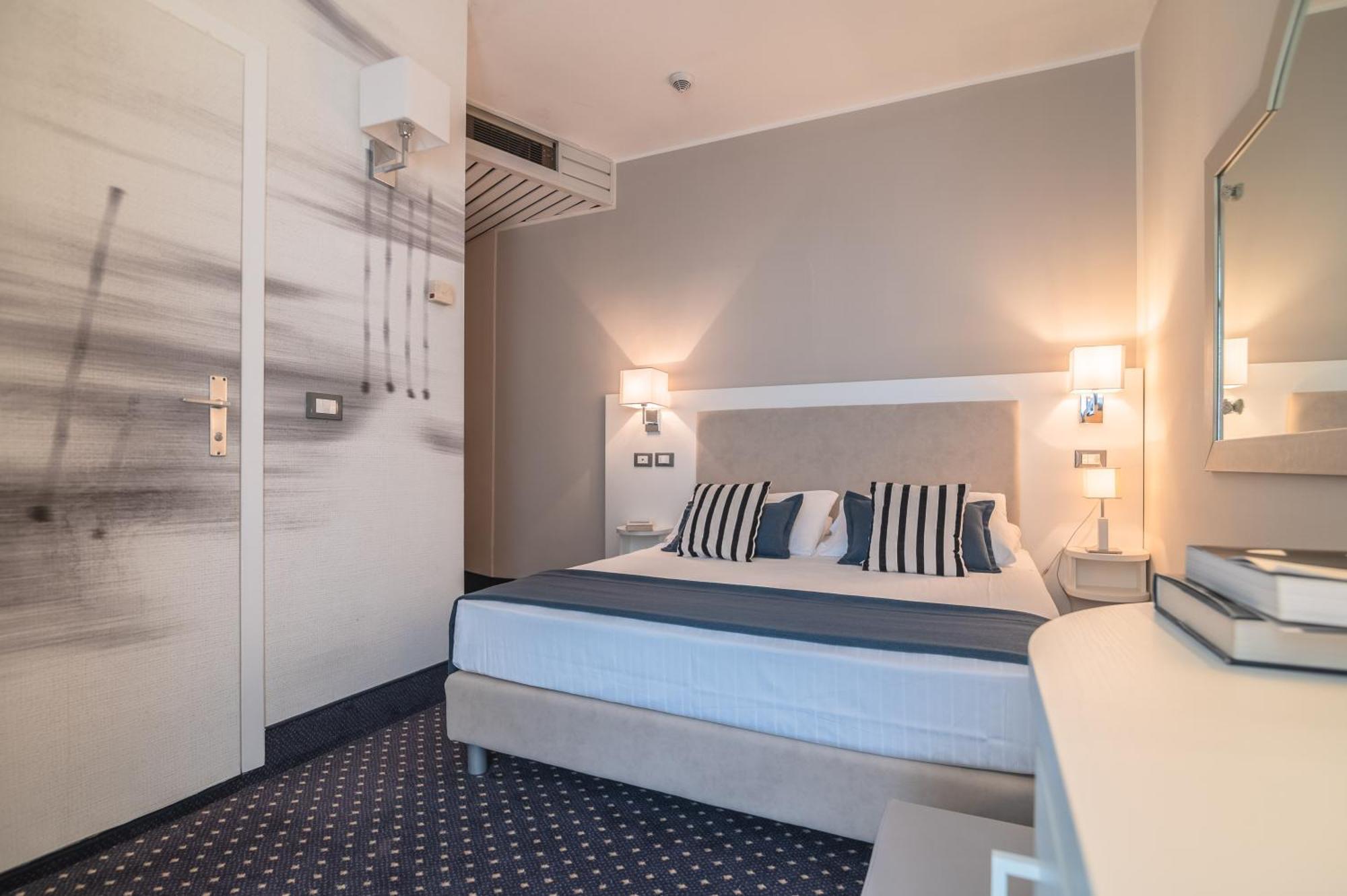 Hotel Anthony ليدو دي يسولو الغرفة الصورة