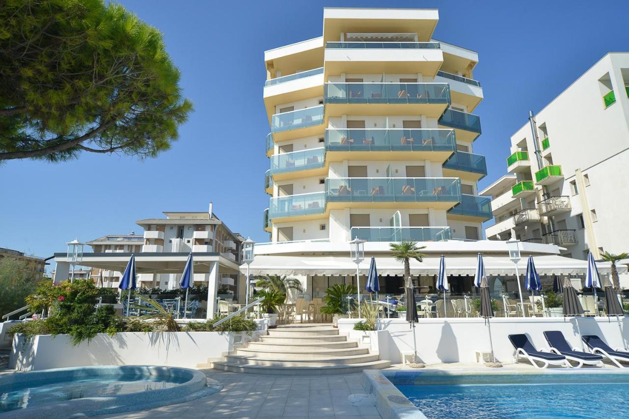 Hotel Anthony ليدو دي يسولو المظهر الخارجي الصورة