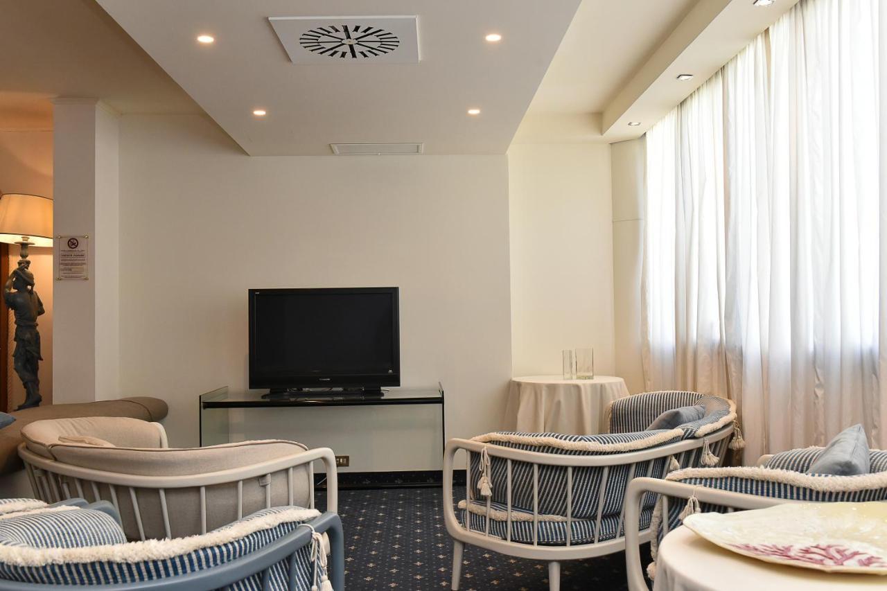 Hotel Anthony ليدو دي يسولو المظهر الخارجي الصورة