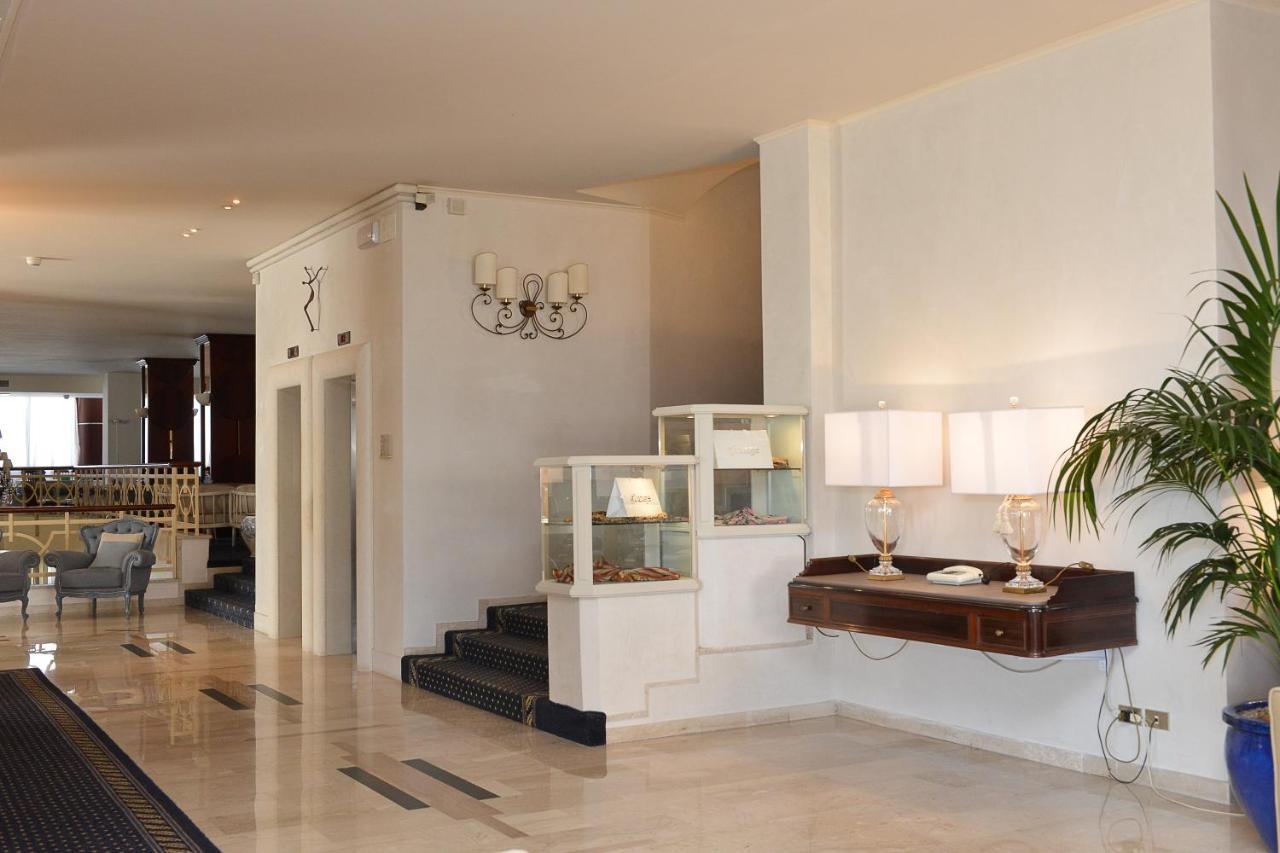 Hotel Anthony ليدو دي يسولو المظهر الخارجي الصورة